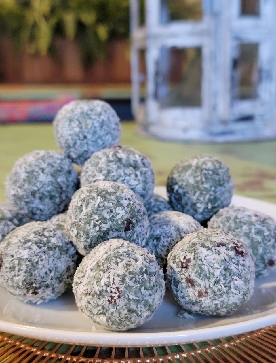 Grasshopper Bites: Our favorite spring treat!&nbsp;