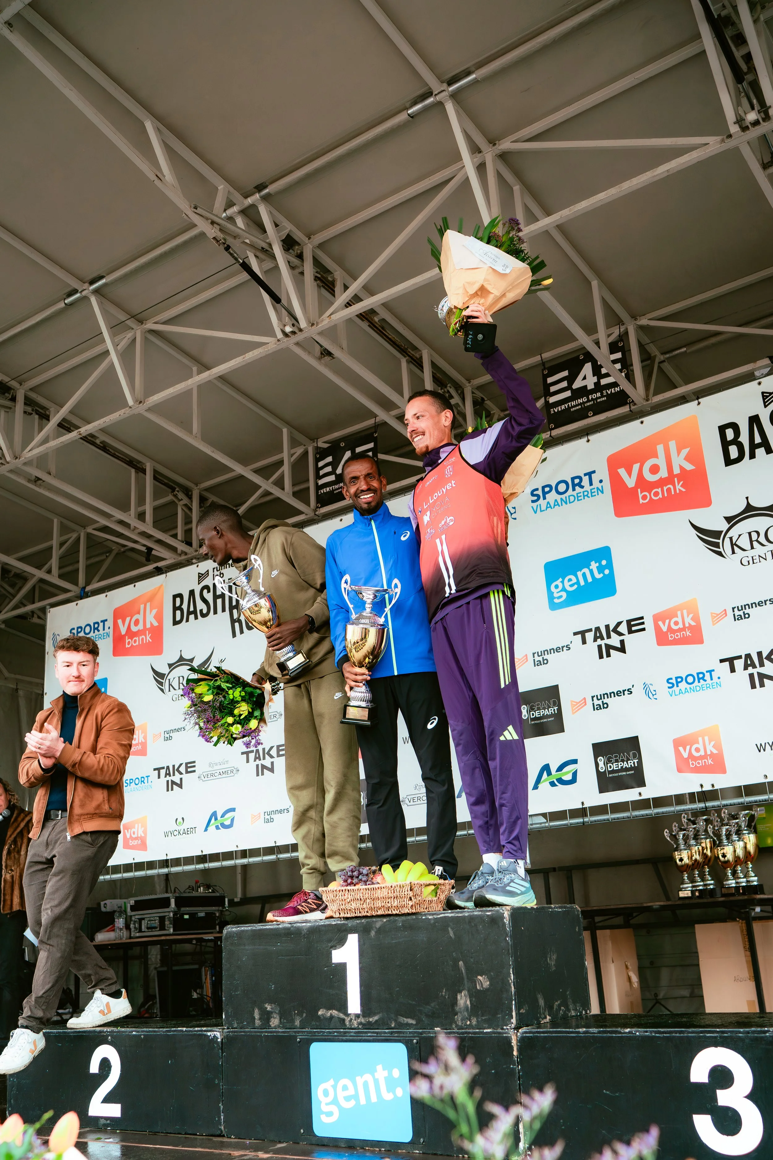 BASHIRS RUN PODIUM + WAVE 2-22.jpg
