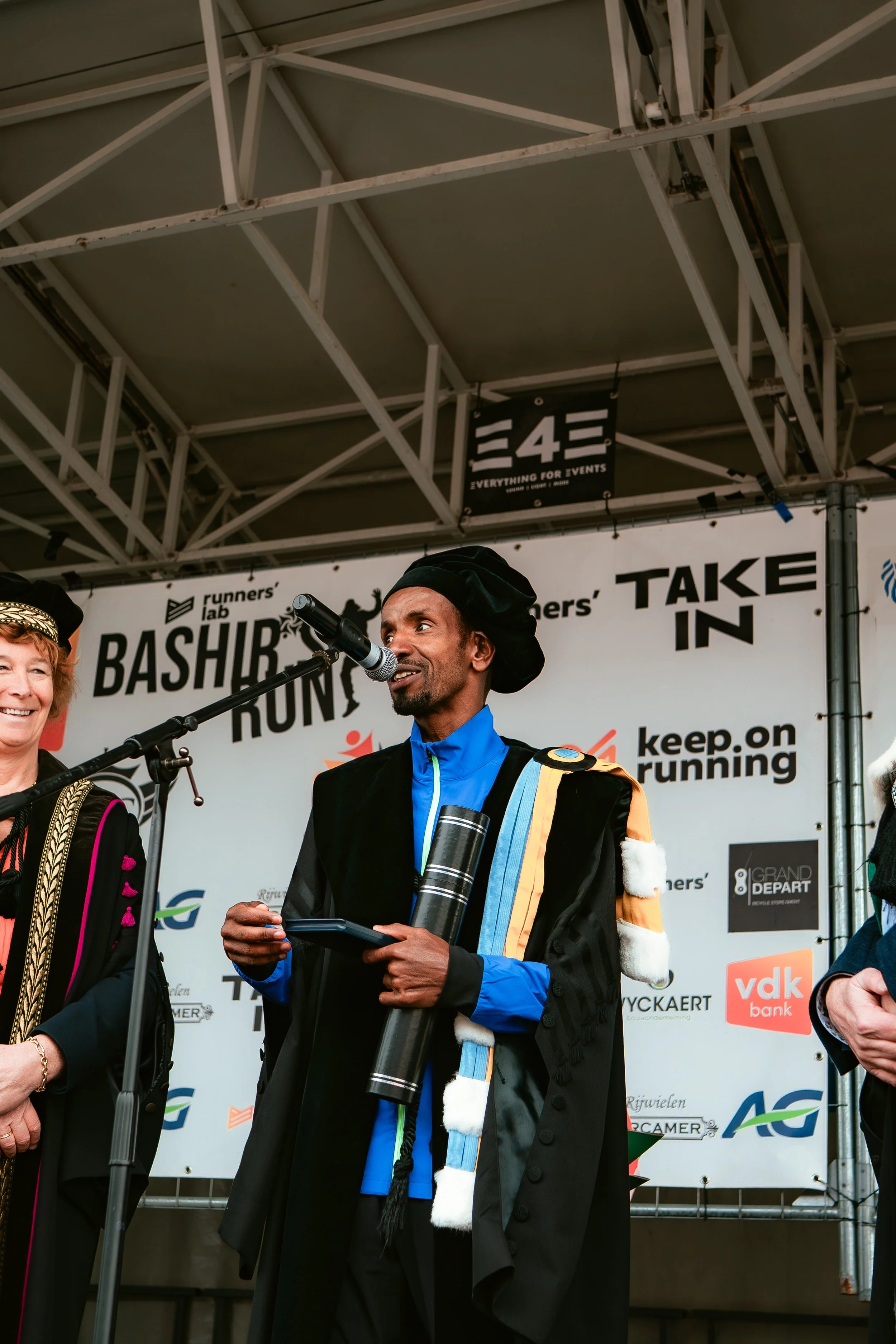 BASHIRS RUN PODIUM + WAVE 2-40.jpg