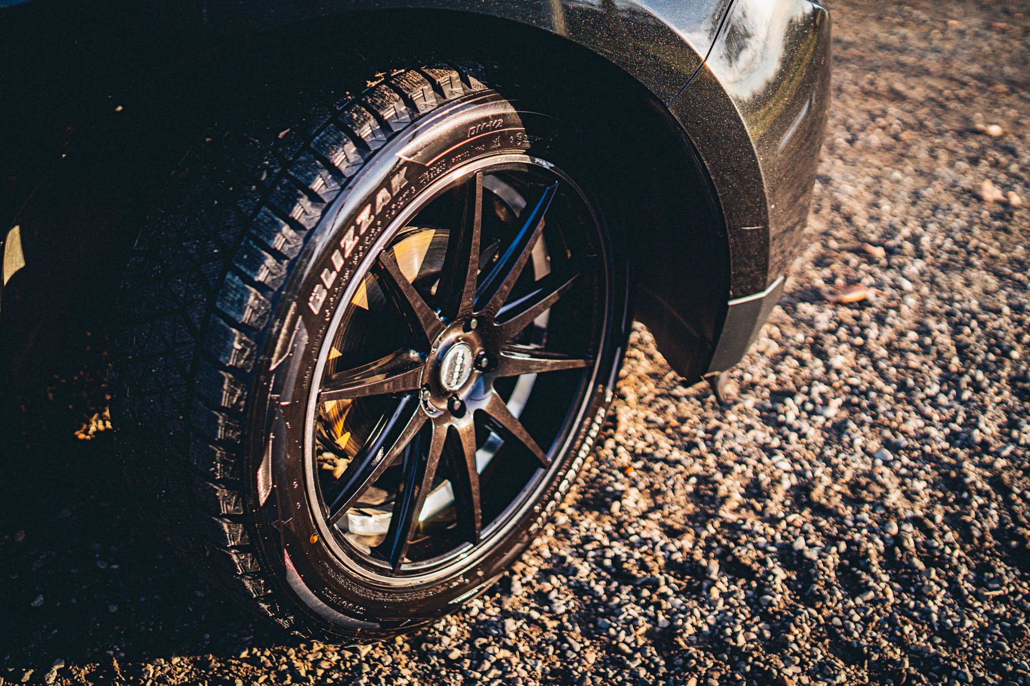 Gloss Metallic Black Wheel Wrap | Ford Edge