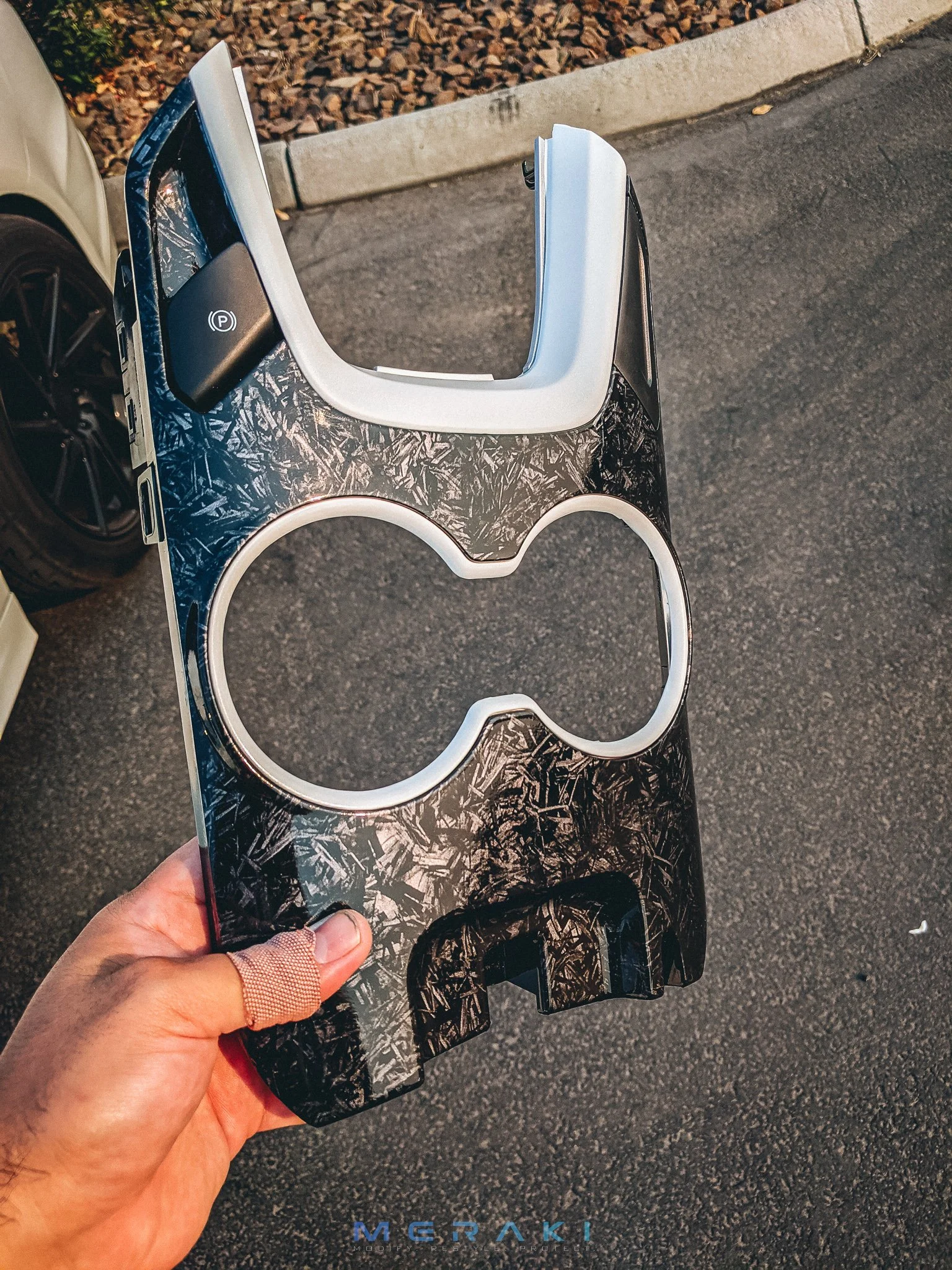 Metallic Forged Carbon Console Wrap | Ford Fusion