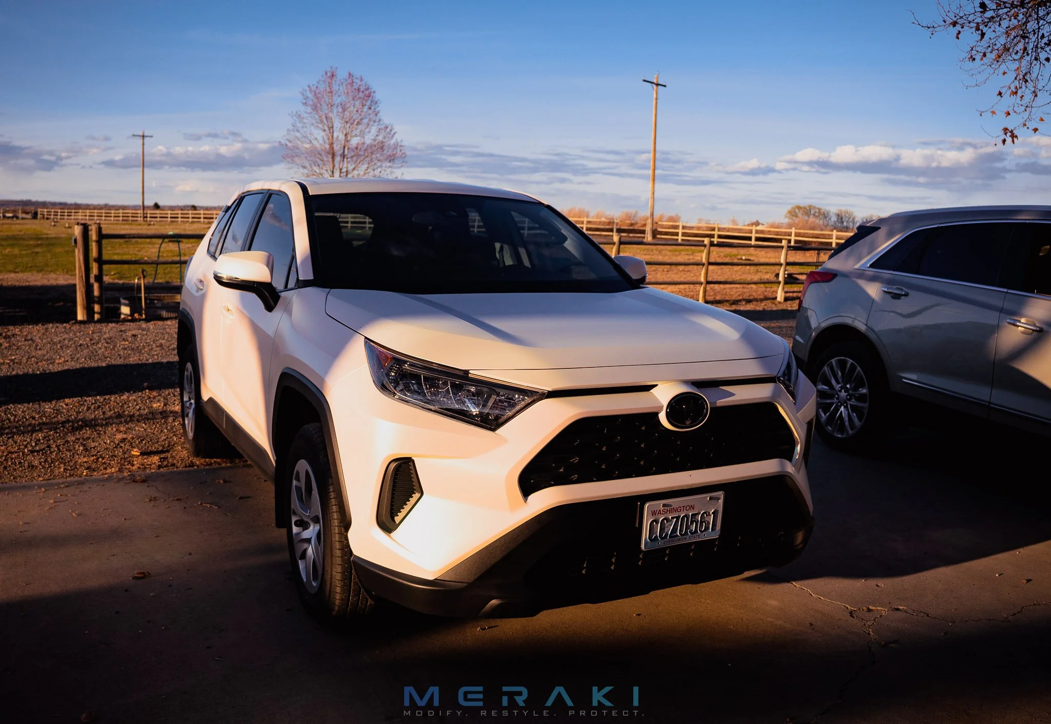 Aurora Pearl Full Color-Change Wrap | Toyota Rav4