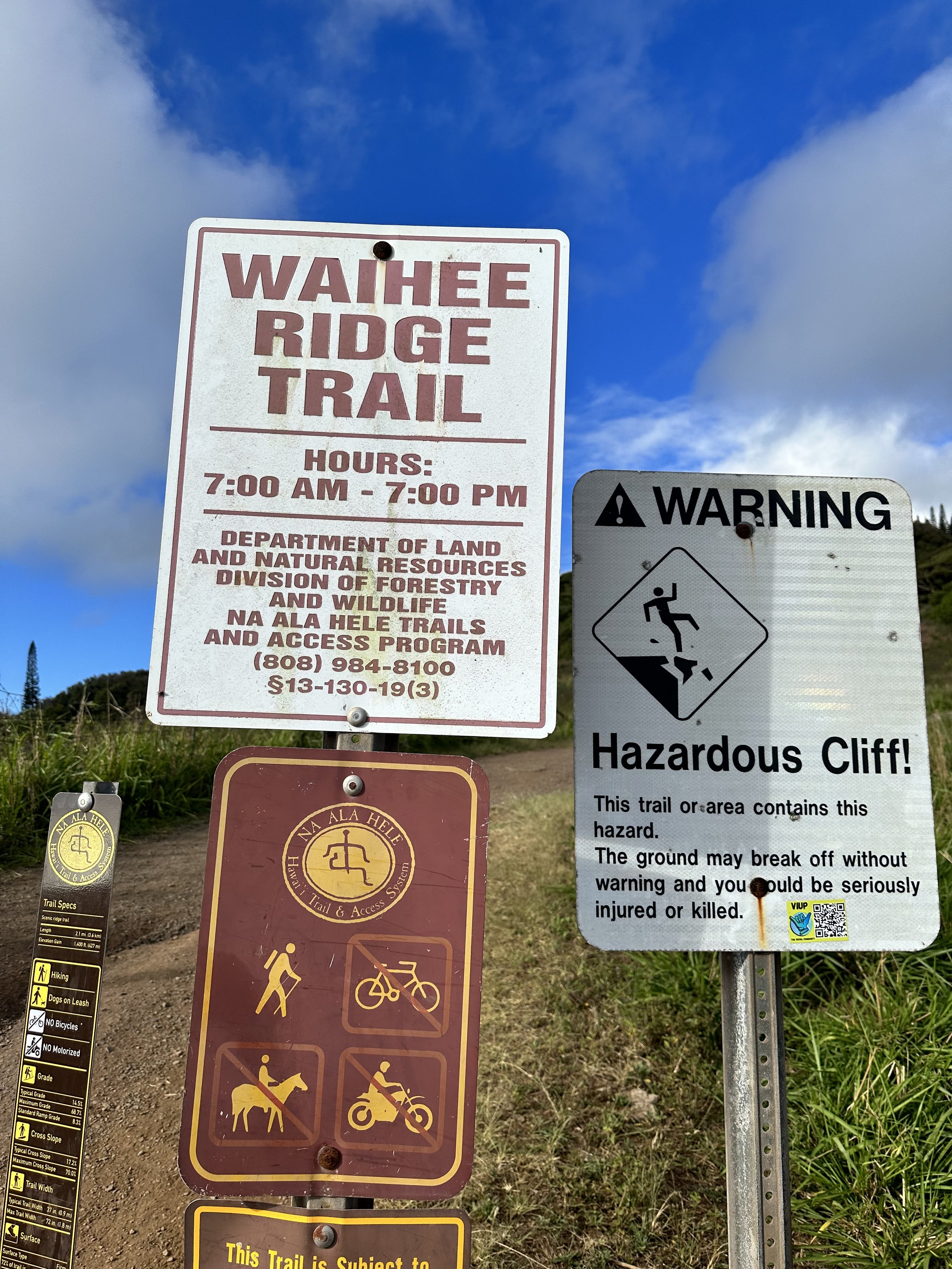 Waihee Ridge Trail entrance