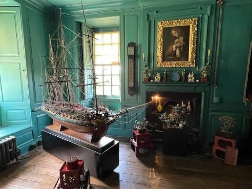 Country House Interpretation: Accuracy or Impact? 