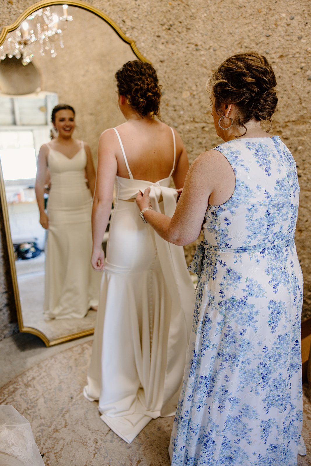 T&J_MaryEllenCPhoto35_websize.jpg