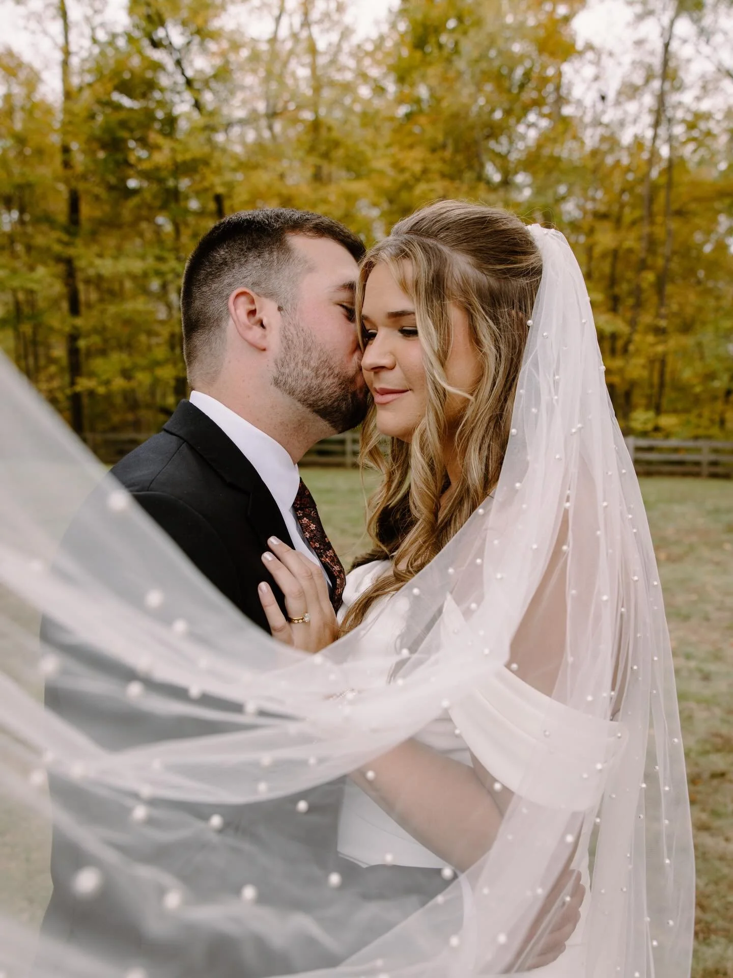 Mr. and Mrs. Hennemann! 

Finally getting around to sharing some images from this beautiful day last fall! This day was full of joy and pure fun - plus the fall weather was literal perfection 🍂