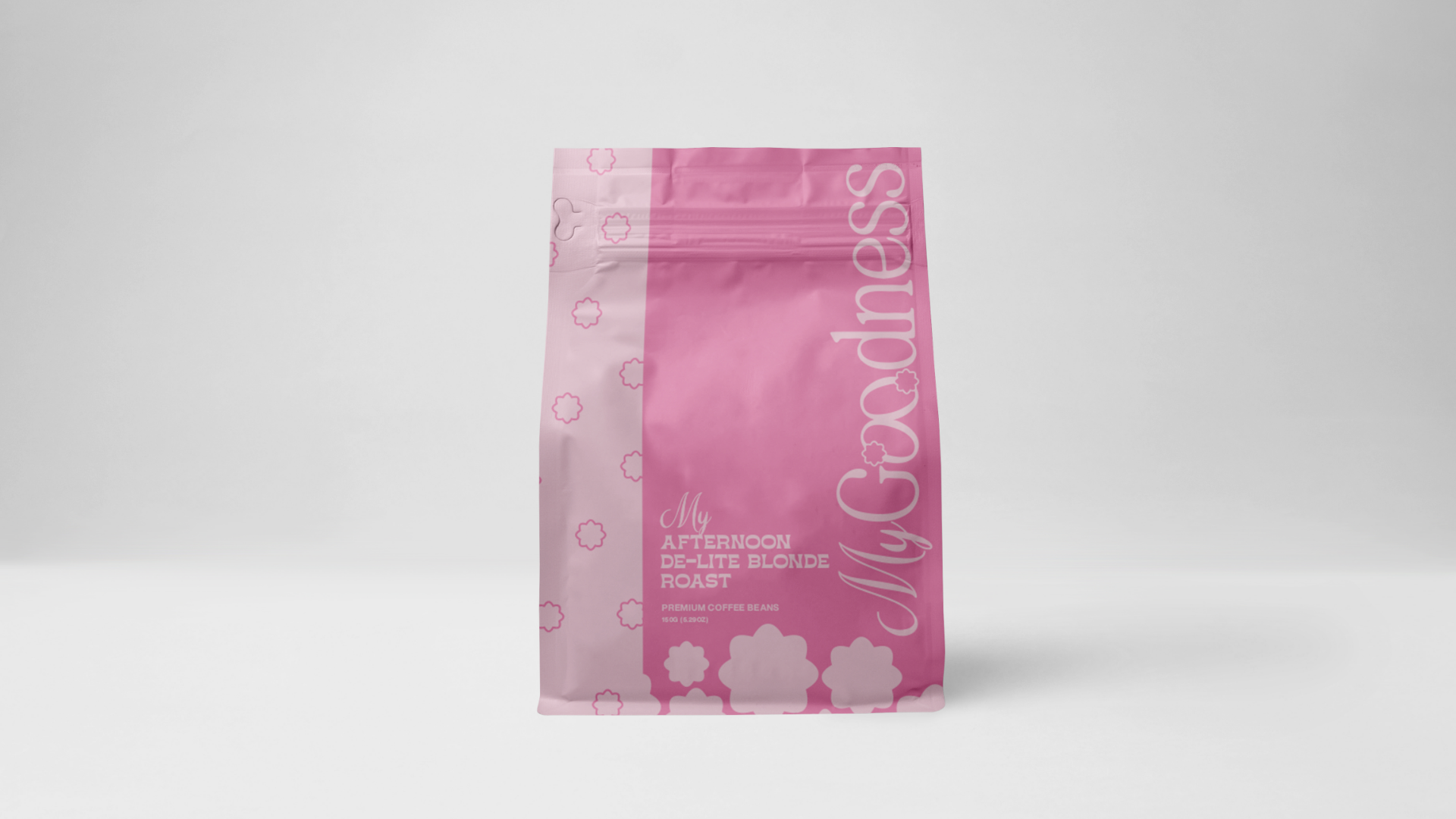WildHive-Studio_Branding-and-packaging-for-coffee-collagen-and-chocolate-business_sm_5.png