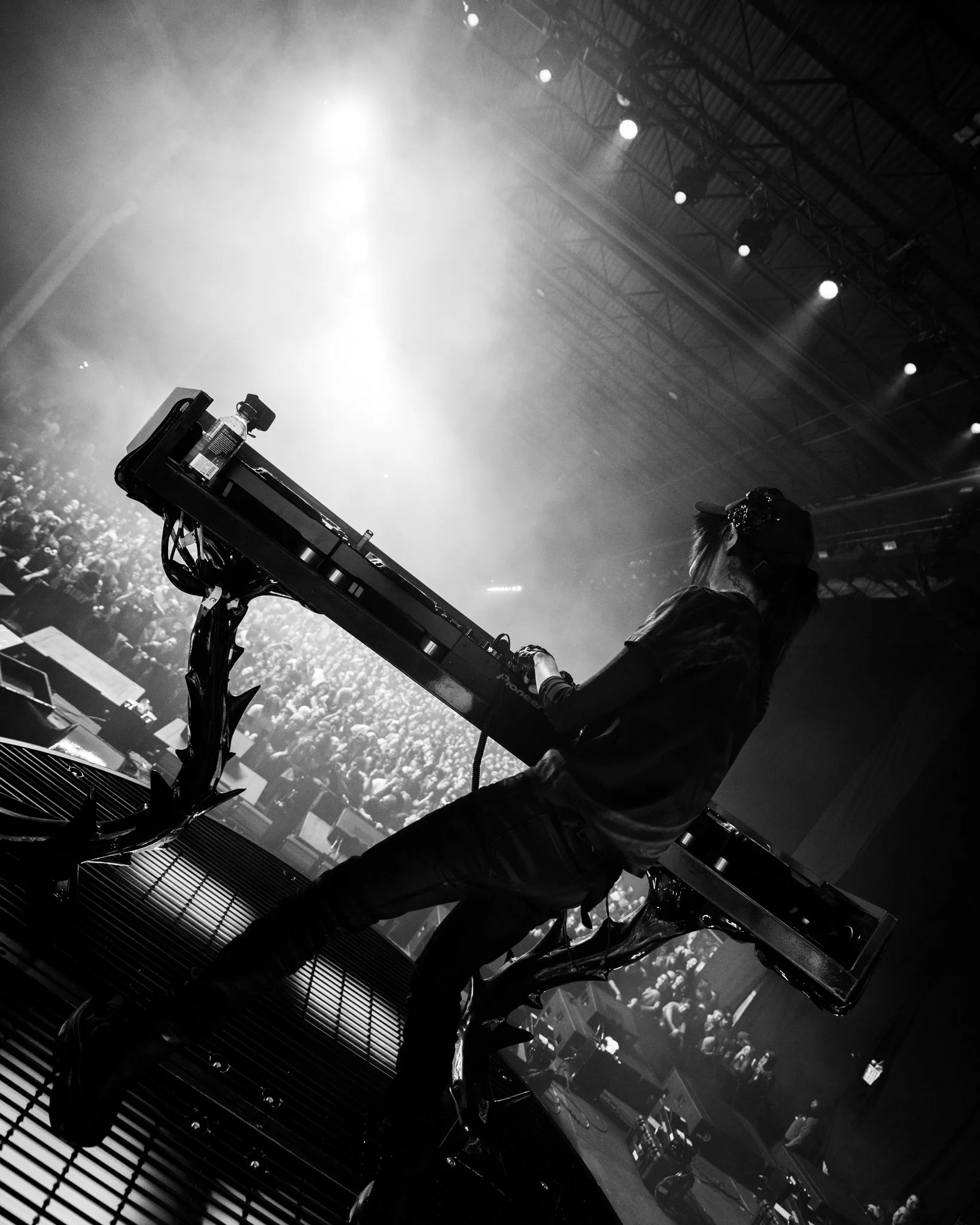 REZZ_BrooklynStorehouse_4x5_ragin__gagin-15.JPG