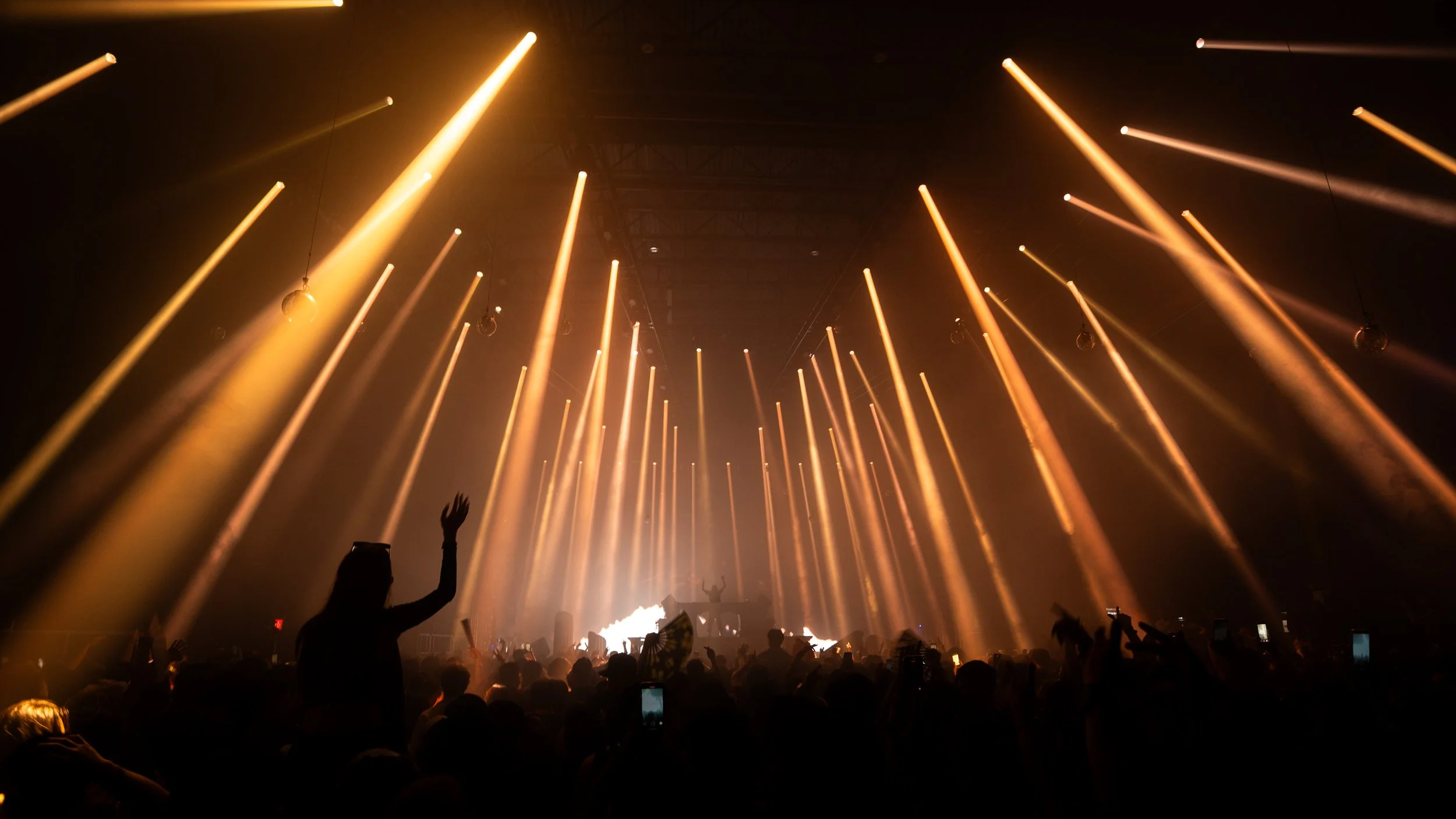 SevenLions_BrooklynStorehouse2026_ragin__gagin_16x9_-9.JPG