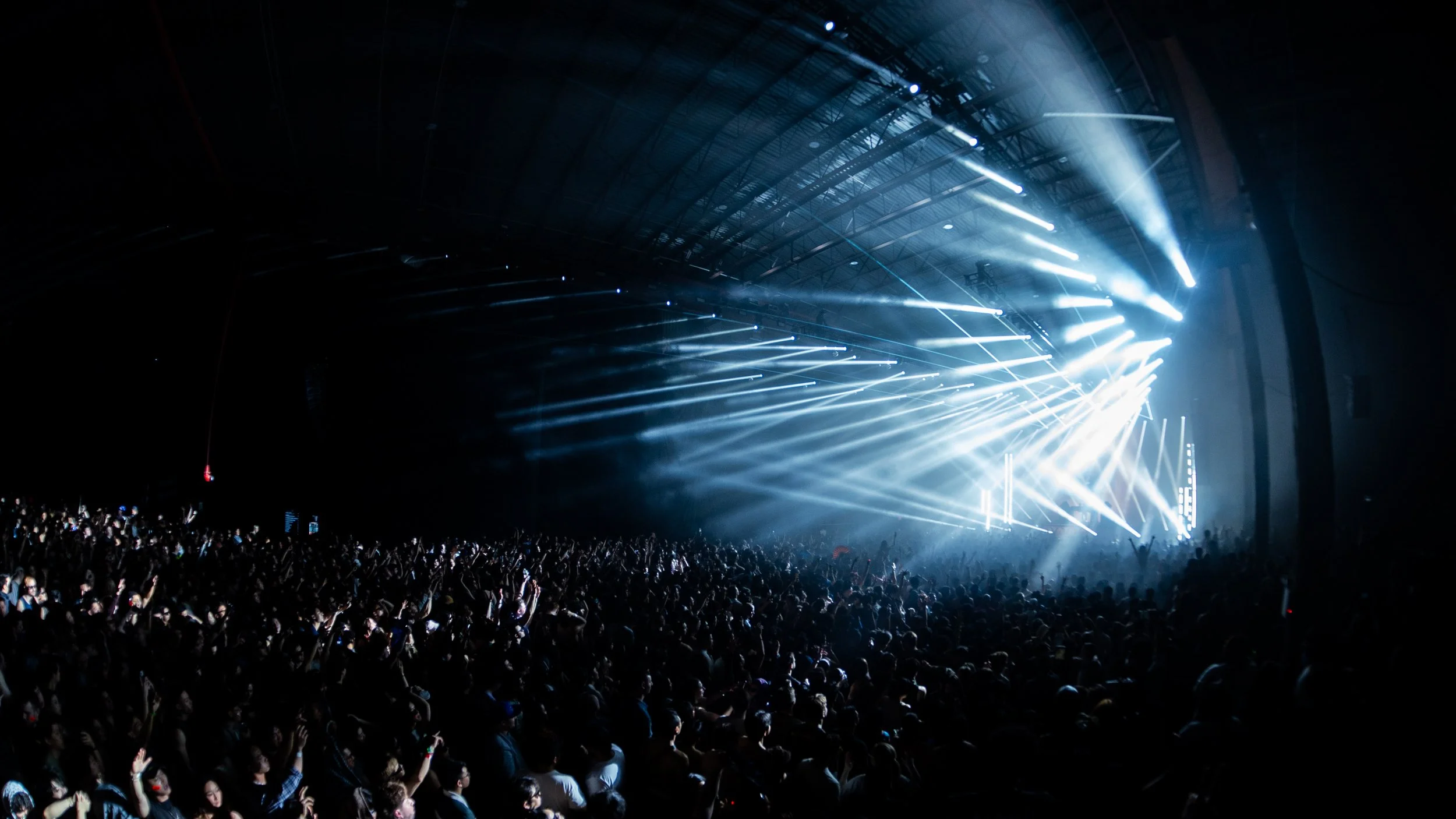 SevenLions_BrooklynStorehouse2026_ragin__gagin_16x9_-3.JPG