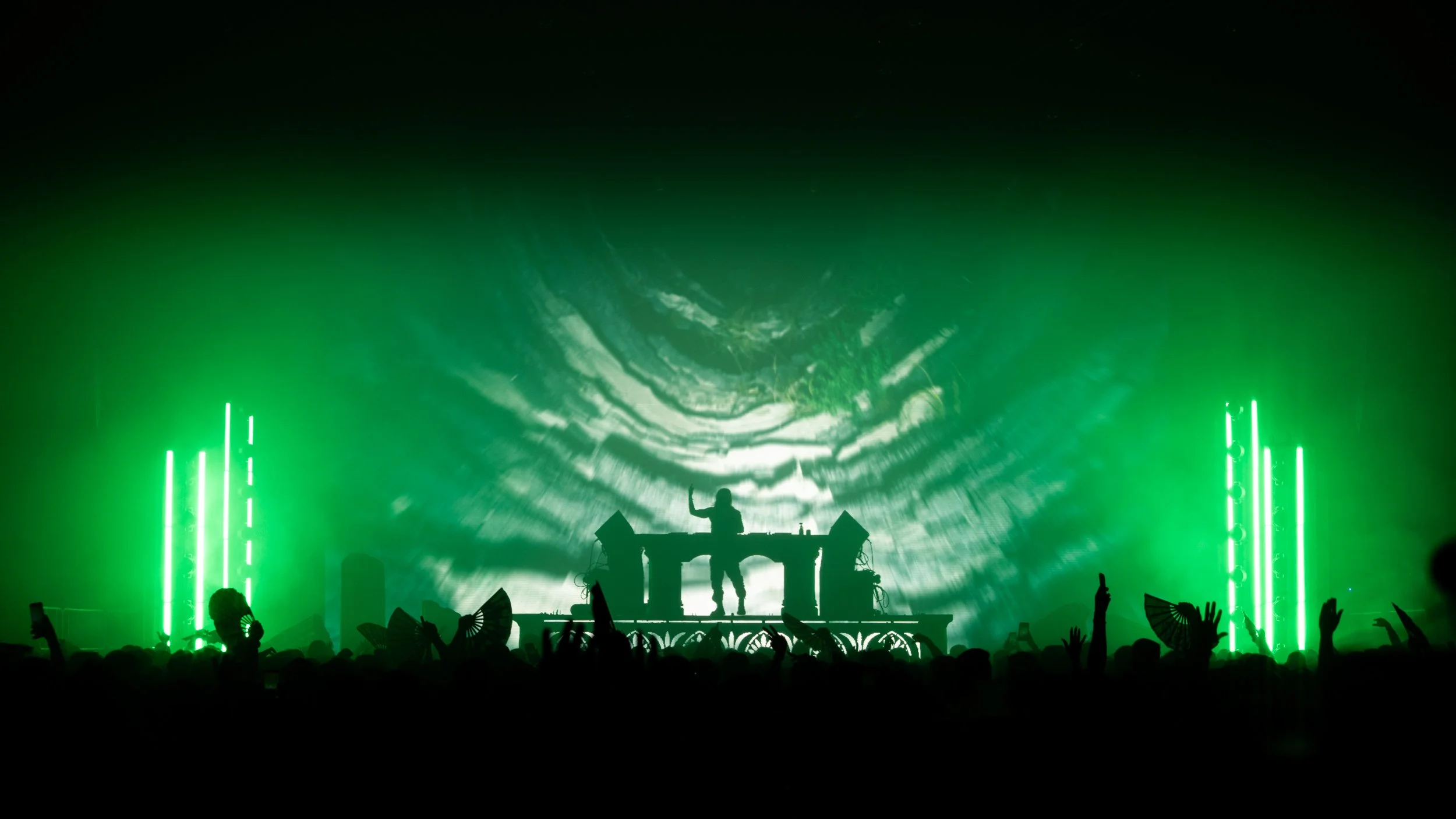SevenLions_BrooklynStorehouse2026_ragin__gagin_16x9_-13.JPG