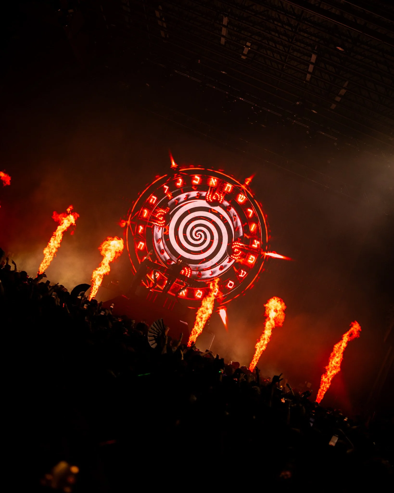 REZZ_BrooklynStorehouse_4x5_ragin__gagin-2 2.JPG
