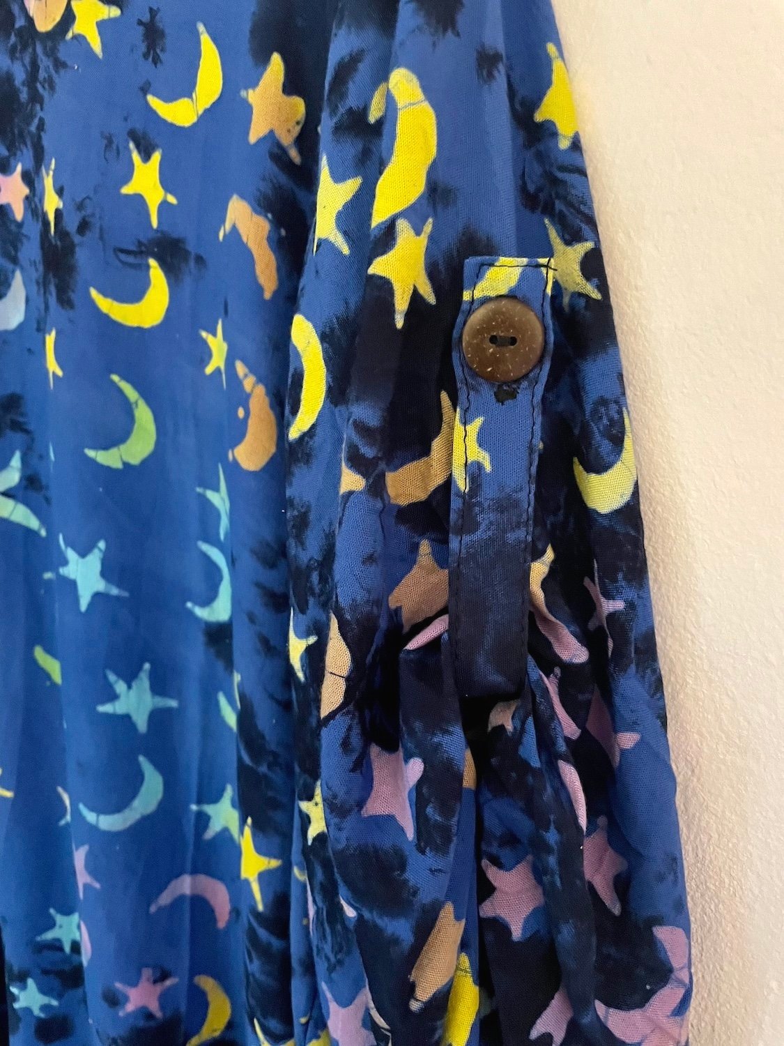 Moon+and+Stars+top+-+The+Eleventh+House+-+Sleeve+button+detail.jpg