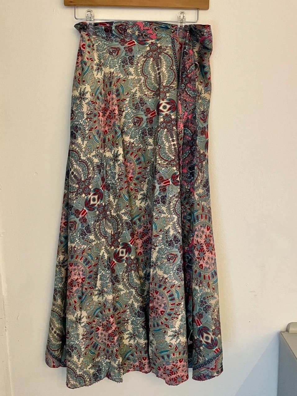 Pale+Blue+%26+Pink+Wrap+Skirt+-+reverse+-+The+Eleventh+House.jpg