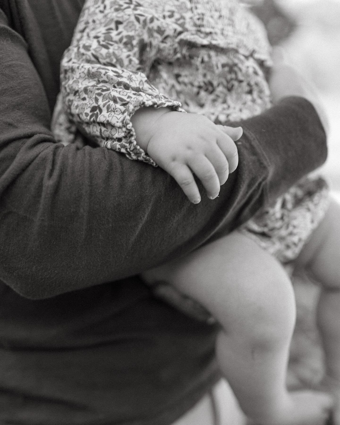 Cannot get over this session 🥹 

#nashvillefamilyphotographer #nashvillephotographer #franklintnphotographer #editorialphotography #familyphotography