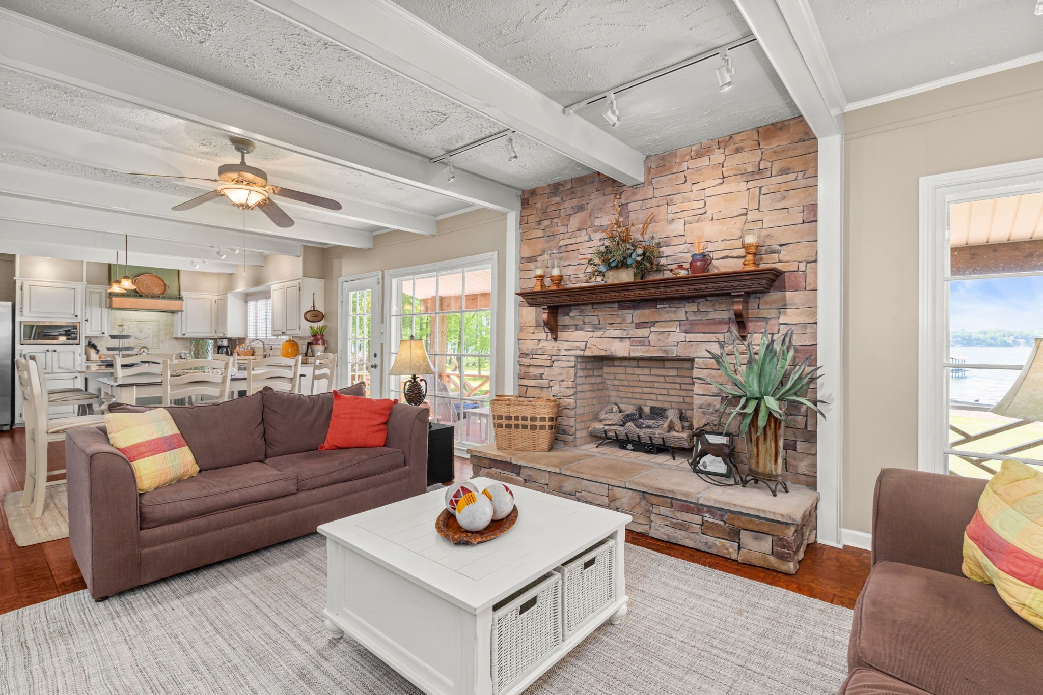 PropImgCncpts_Baker_415LakeBendShores-6.jpg