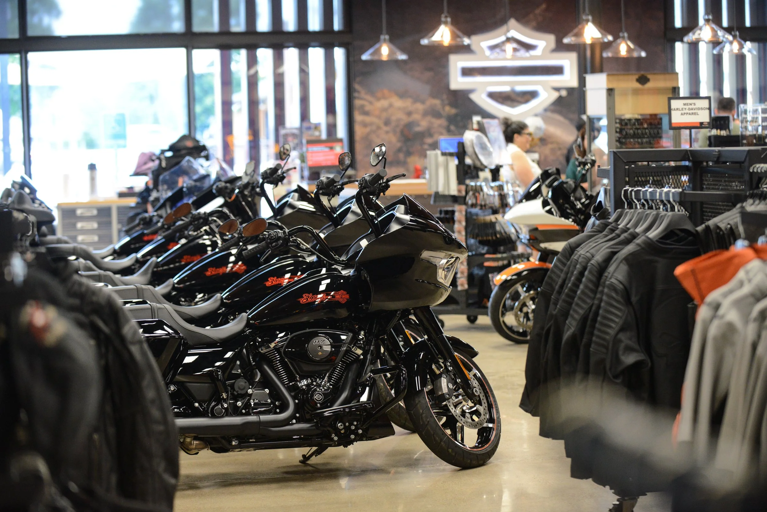 Sturgis Harley-Davidson - Willie G Davidson - Jacob Reinholdt - Limited Edition Bikes-11.jpg