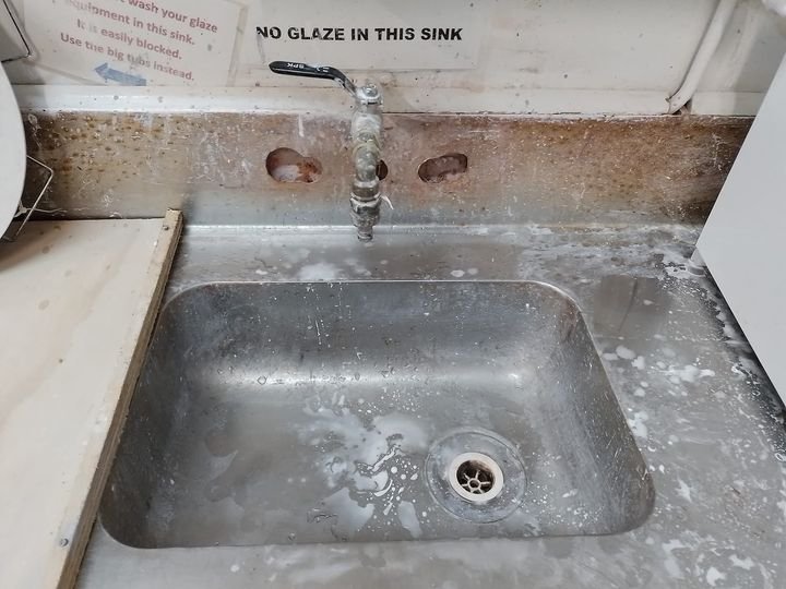 Newsletter - dirty Glaze sink.jpg