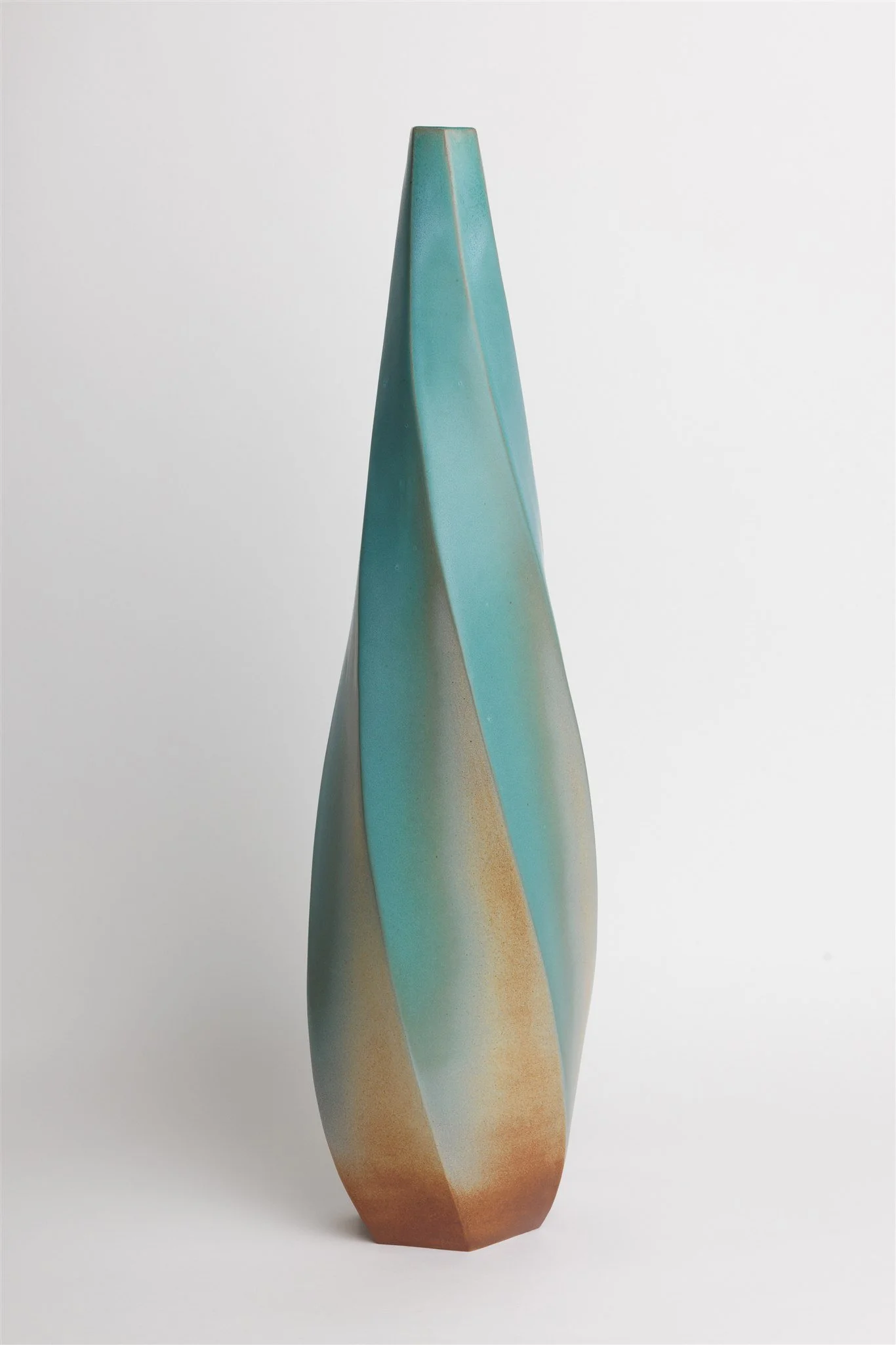 Wellington Potters’ Highly Commended Award: ‘Twisted Bloom’ - Lans Hansen