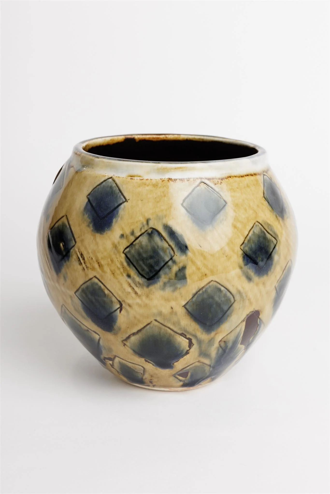 Wellington Potters’ Highly Commended Award: ‘Ceramic Bouquet’ - Hedy (Heidi) Ankers