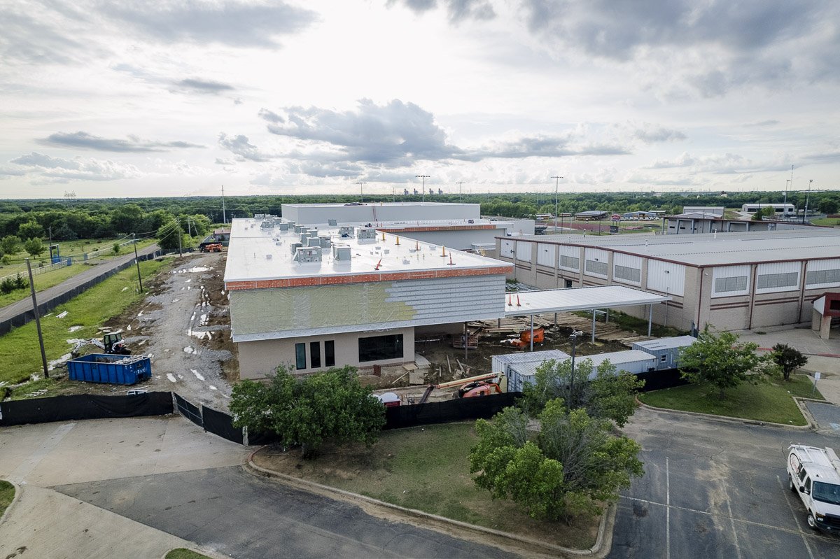 [web-size]KMCo_IBRoofSystems_ChisumHighSchool_Drone_2026_05_24 (64 of 82).jpg