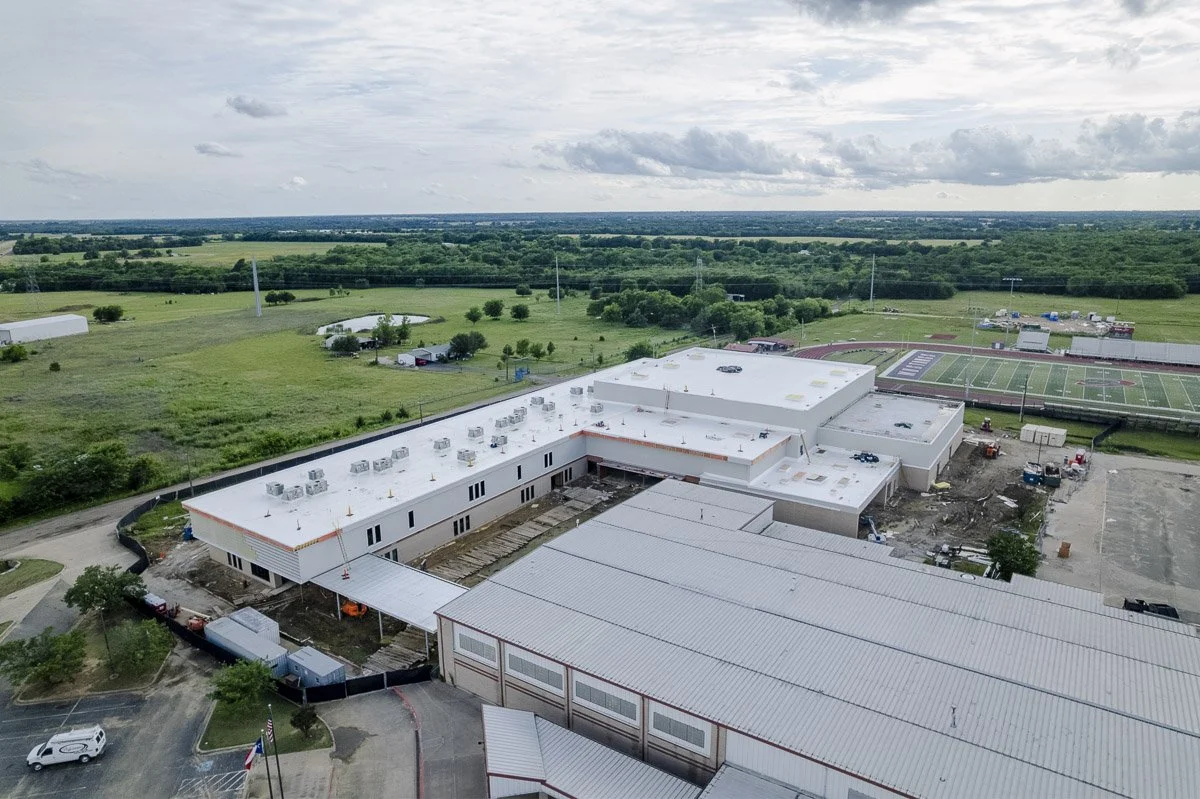 [web-size]KMCo_IBRoofSystems_ChisumHighSchool_Drone_2026_05_24 (3 of 82).jpg