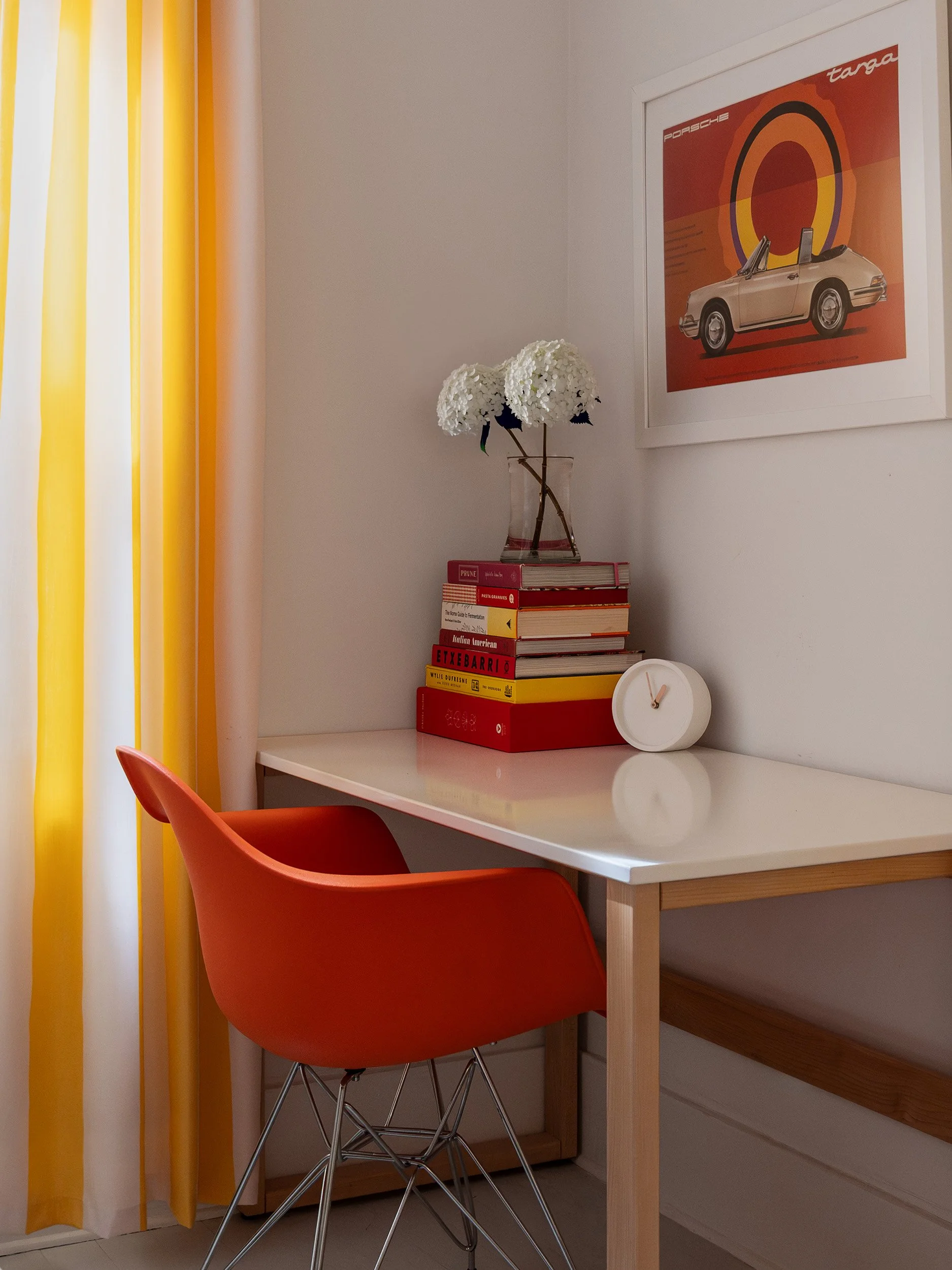 A7402940-Edit RJ Crop 2500pxV2.jpg