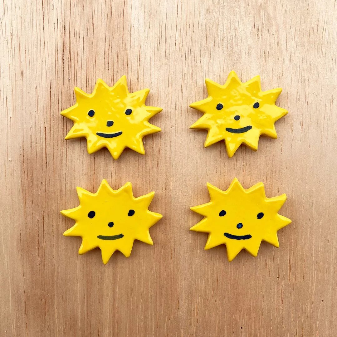 happy sun magnet