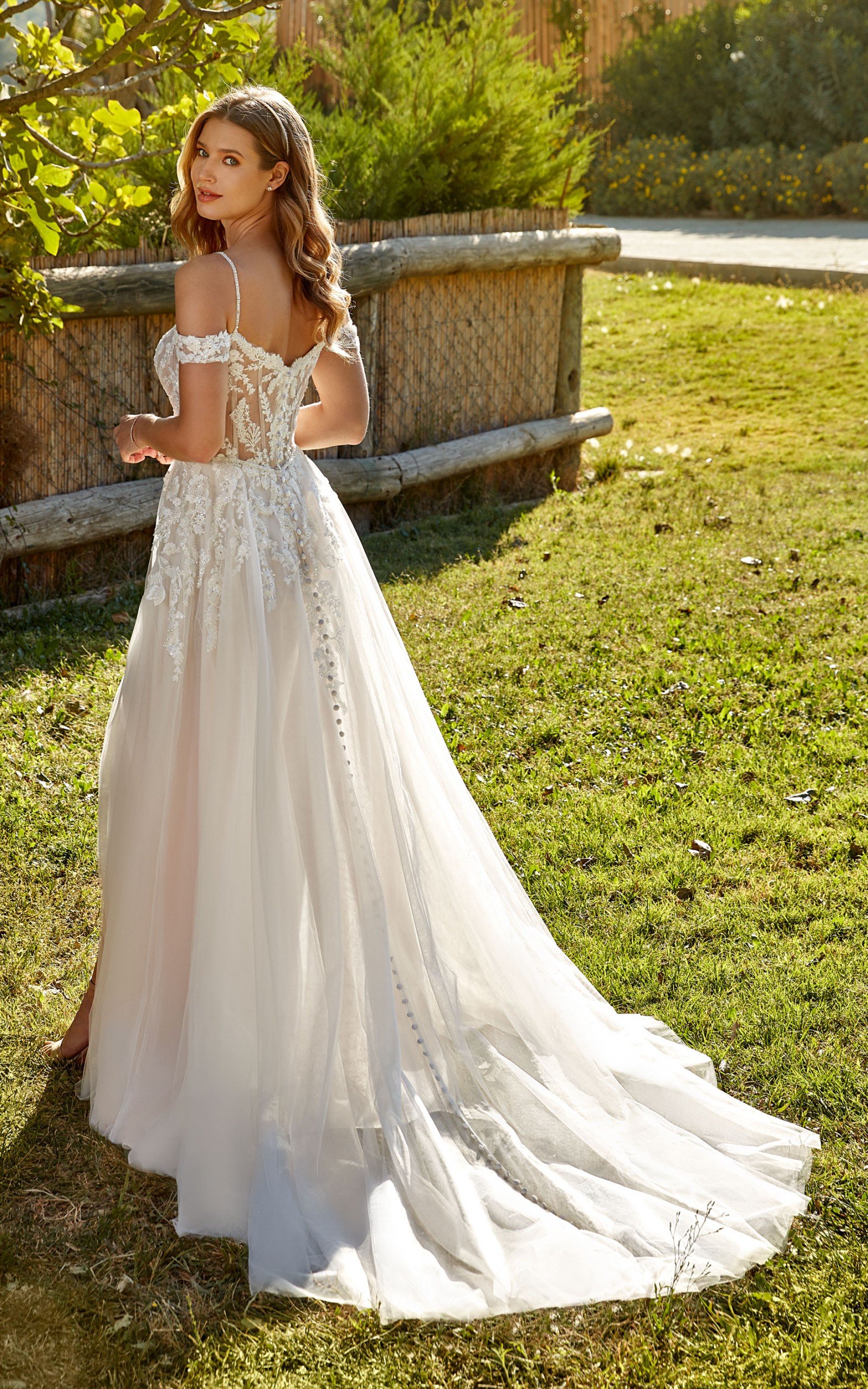EK1514_Natalie_back_web-scaled.jpg