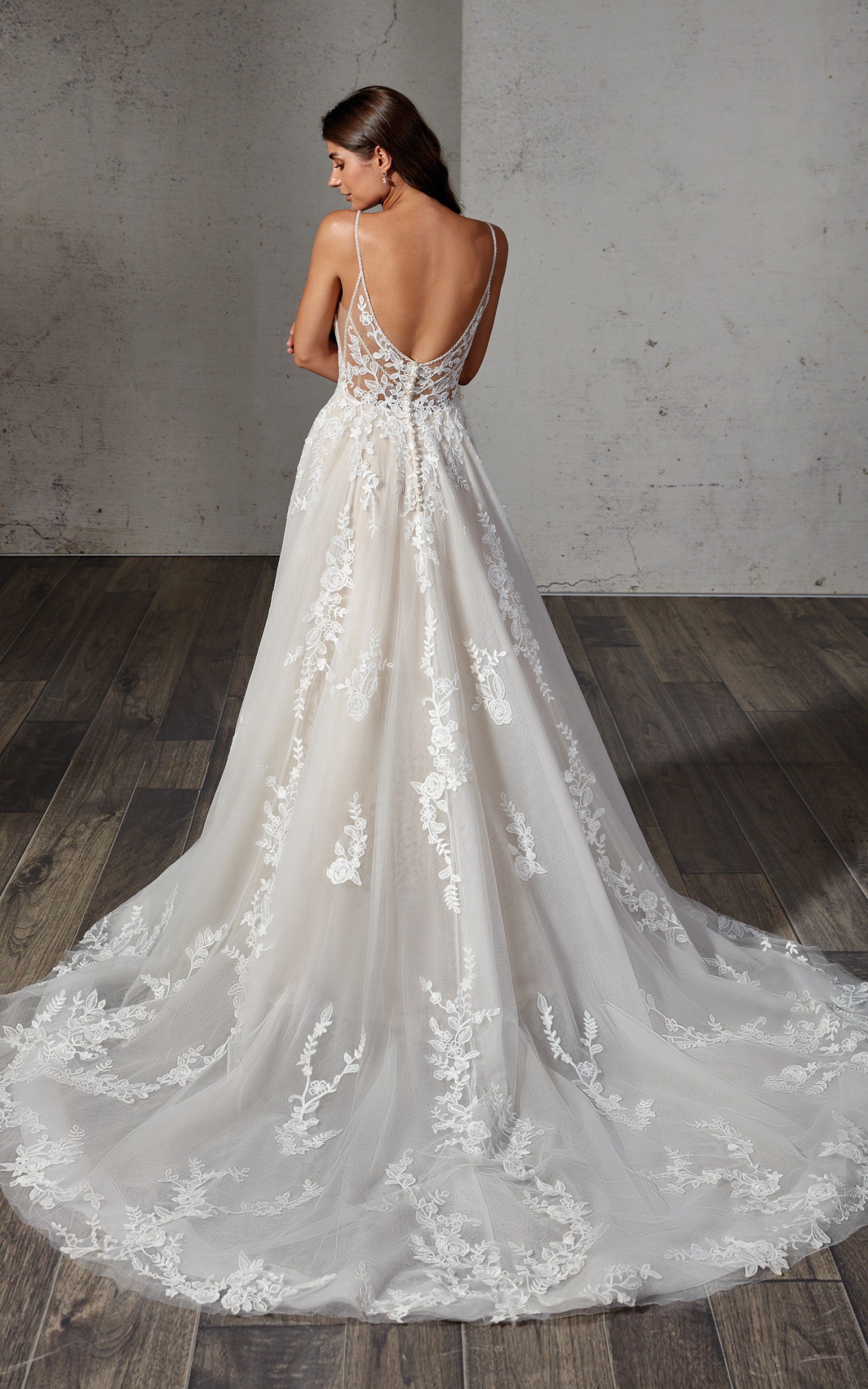 DR2339_Sima_showroom3_web-scaled.jpg
