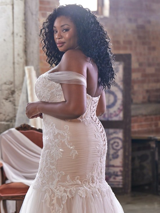 Rebecca-Ingram-Georgia-21RT780B01-Alt051-Curve-ND.jpg