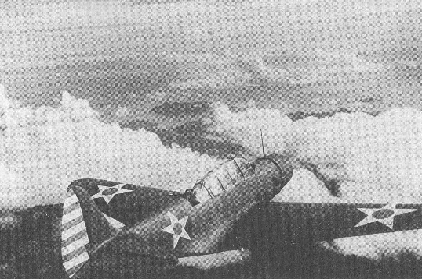 Yorktown_TBD_over_Salamaua.jpg