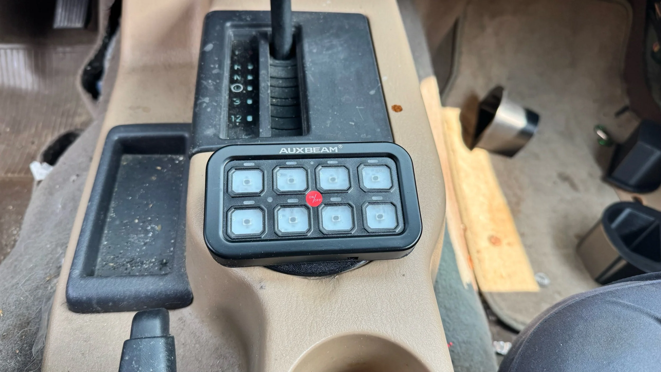 97-01 Cherokee XJ - Ashtray Auxbeam Switch Panel — Printi-Parts