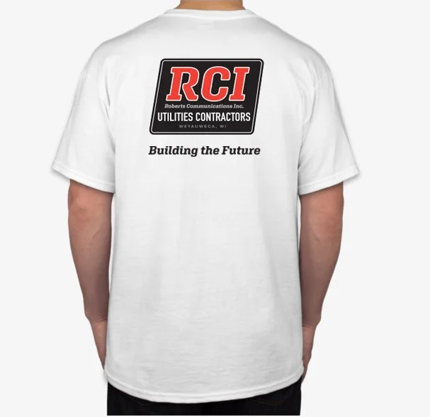 Mockup on t-shirt back with tagline