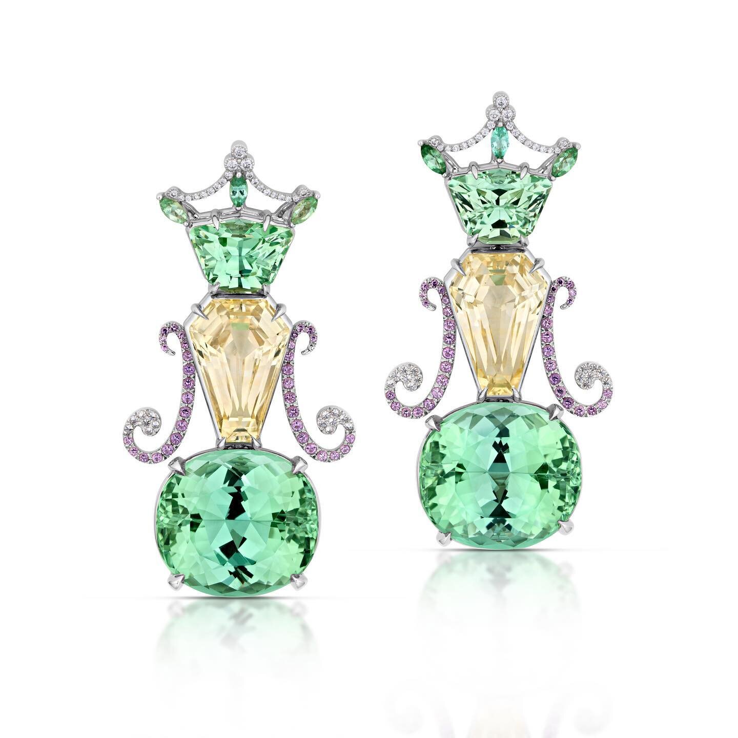 We&rsquo;re delighted to announce our QEII earrings received the Best Use of Color Award from AGTA Spectrum Awards 2022.  What an amazing honor!🏆🎉
 
These earrings are fit for a queen and pay tribute to Queen Elizabeth the longest reigning British 
