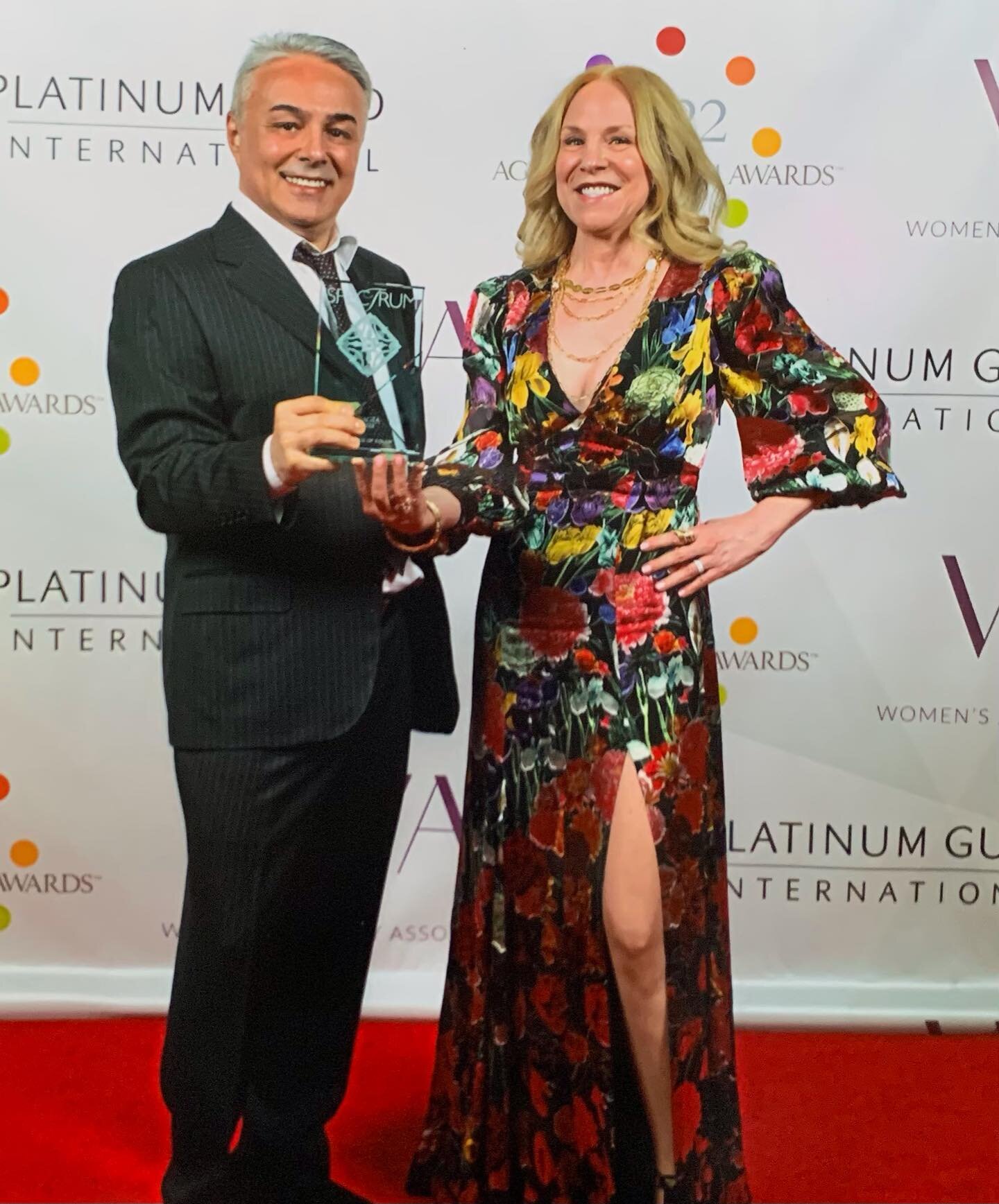 Thank you @agta_gems for an amazing evening at the Spectrum Awards Gala.  We had a blast!🚀 Also thank you to the judges @derekkatzenbach @bigdjeweler @jewelry.emporium for your thoughtful quotes on the QEII Earrings.
#BestUseOfColorAgta
SpectrumAwar