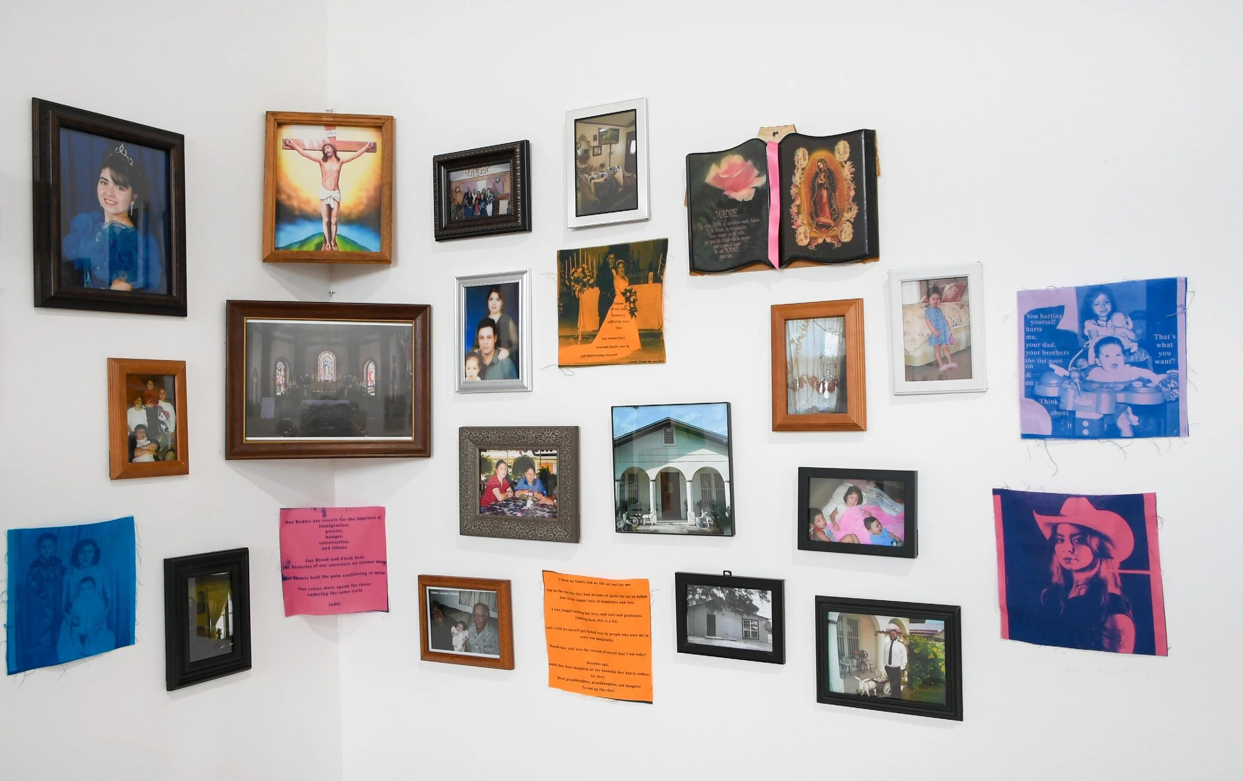 En la Sala Cyanotype.2023.21.jpg