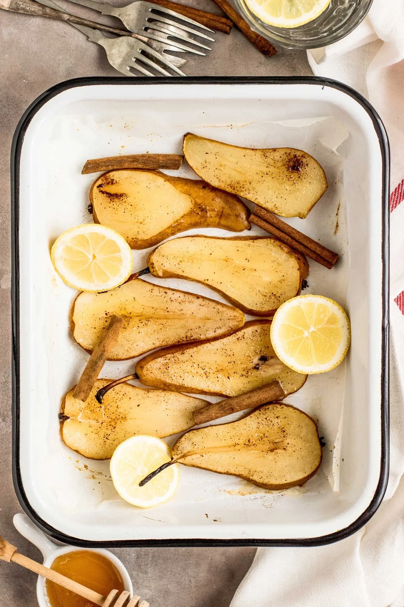 Baked Bosc Pears with Lemon and Cinnamon