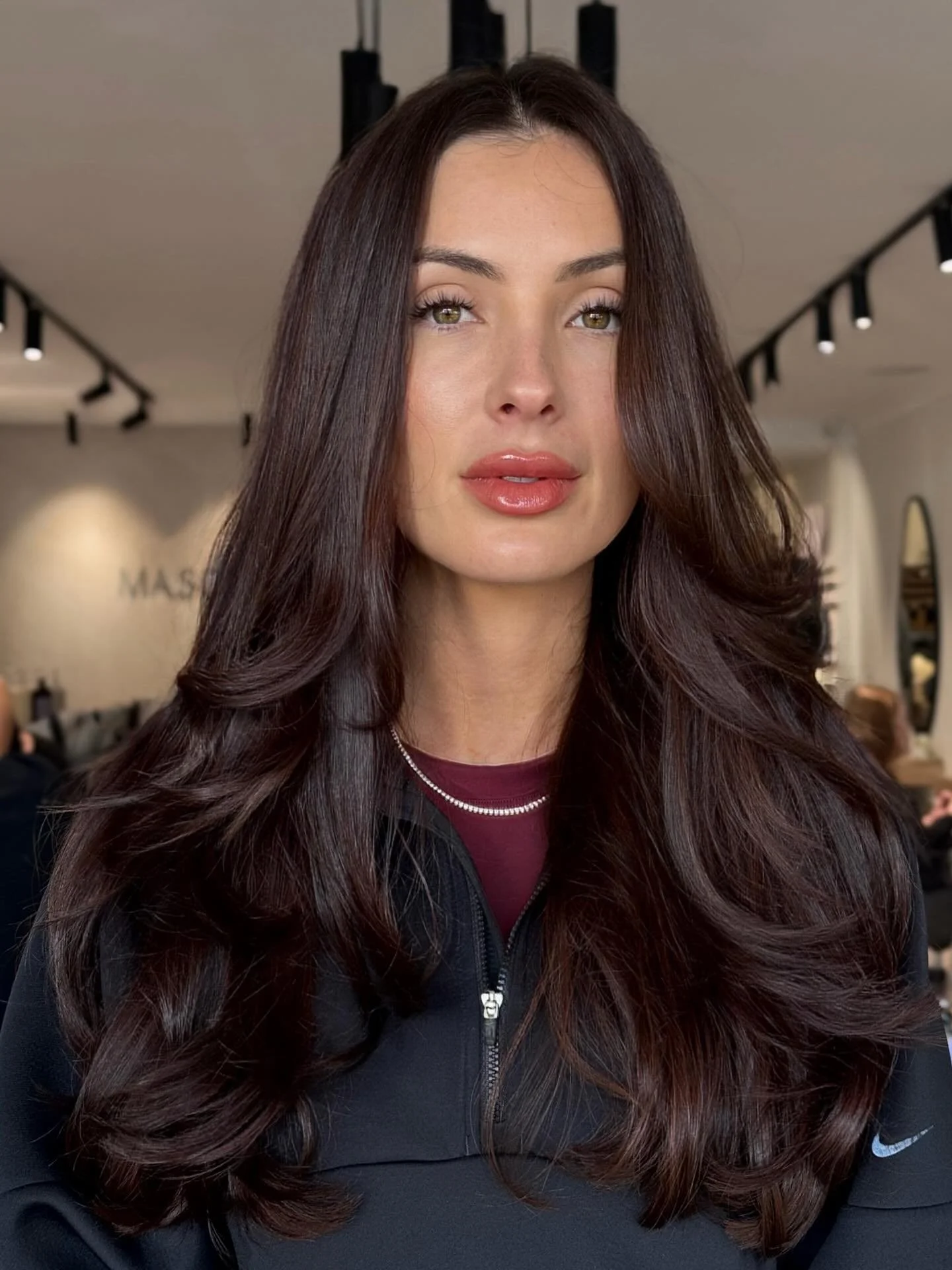 Cherry chocolate 🍒🍫 #masonjameshair 
.
.
.
.
.
.
.
.
.
.
.
.
.
.
.
.
.
.
.
.
.
#cherrychocolate #cherrychocolatehair #cherryhair #sydneyhairdresser #sydneyhair #sydneyhairstylist #sydneyhaircolourist #shinyhair #organichair #organichaircare #organi