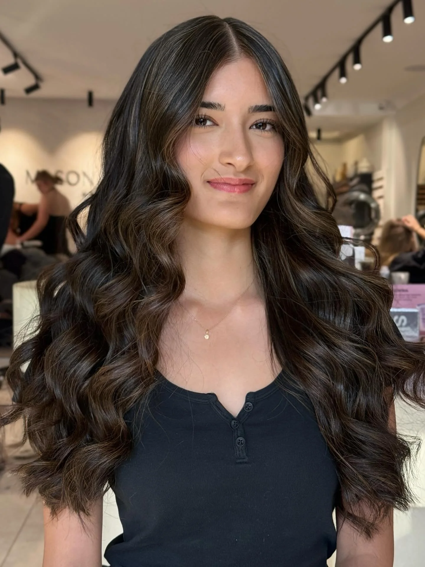 Warm caramel highlights ✨ #masonjameshair #castlehill
.
.
.
.
.
.
.
.
.
.
.
.
.
.
.
.
#caramelhighlights #caramelfoils #sydneyhair #sydneyhairdresser #sydneyhairstylist #warmhighlights #sydneyhairsalon #organichaircare #organichair #healthyhair #heal