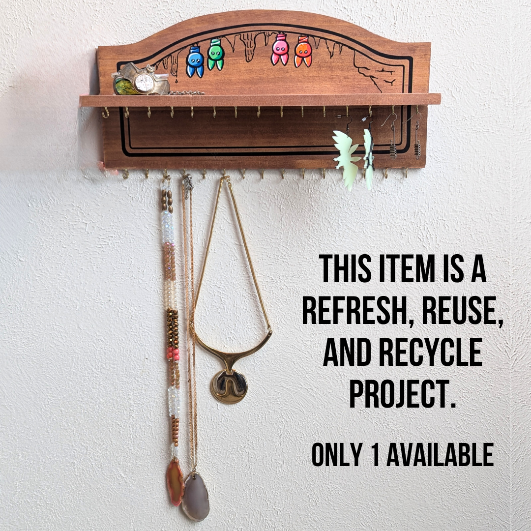 bat jewelry holder.png