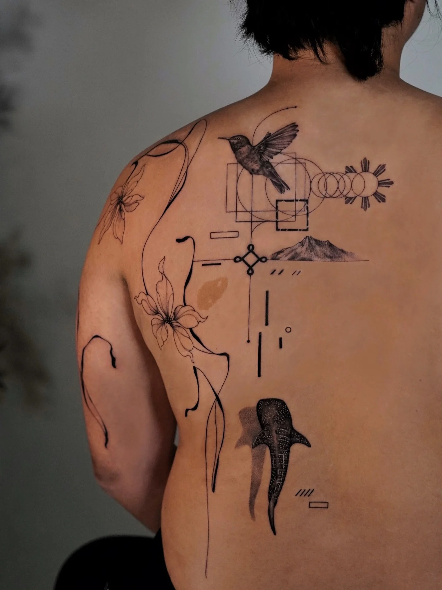 A piece that honors the heart of home, the thrill of travel and the spirit of exploration🙌🏻