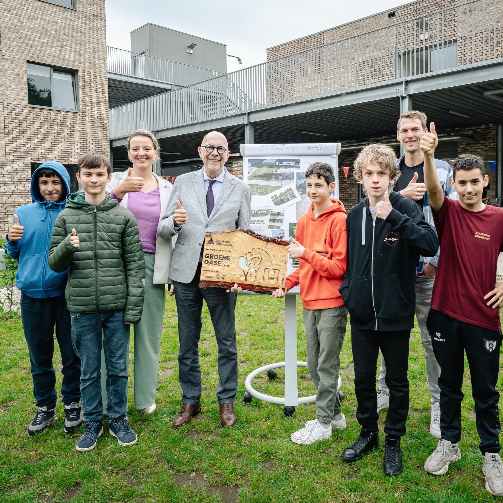 Feestelijke opening van vergroende speelplaats in Zonnebos