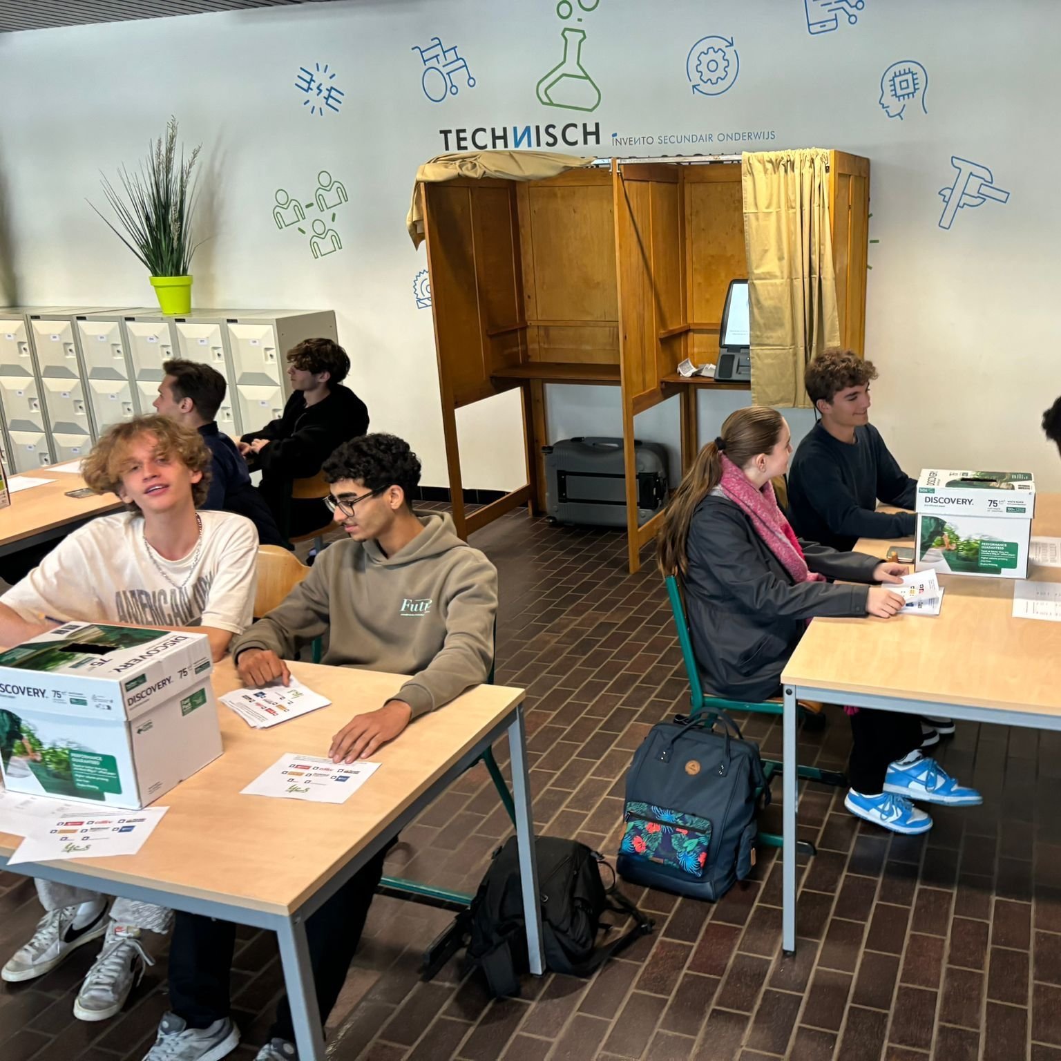 Kiesklaar! Laatstejaars in dialoog met politici