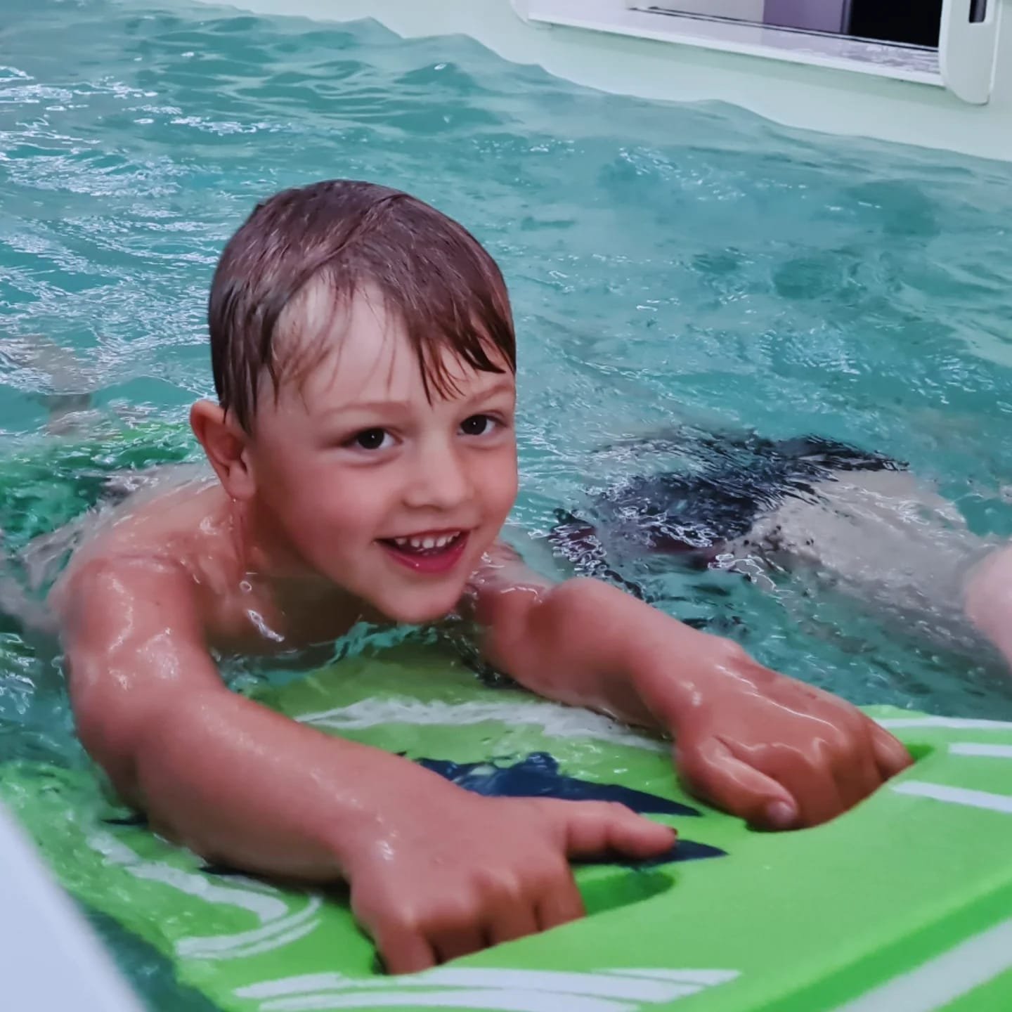 Wist je dat... Het Zandhofje een eigen containerzwembad op school heeft?