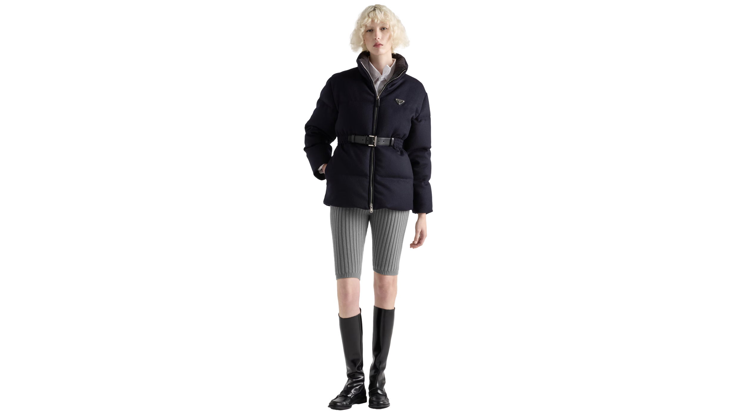PRADA WOMAN 2.png