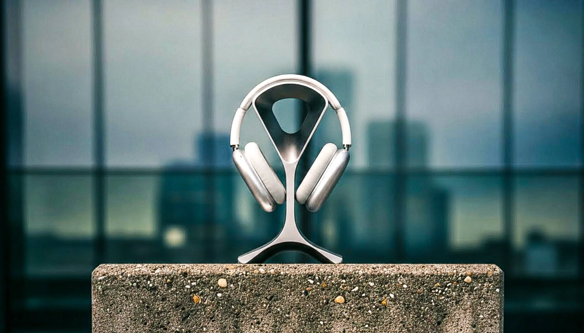 FINAL AVATAR + HEADPHONES August 30, 2025 at 16.27.17-3.jpg