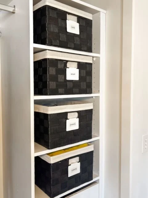 MONOCHROME WARDROBE ORGANISATION