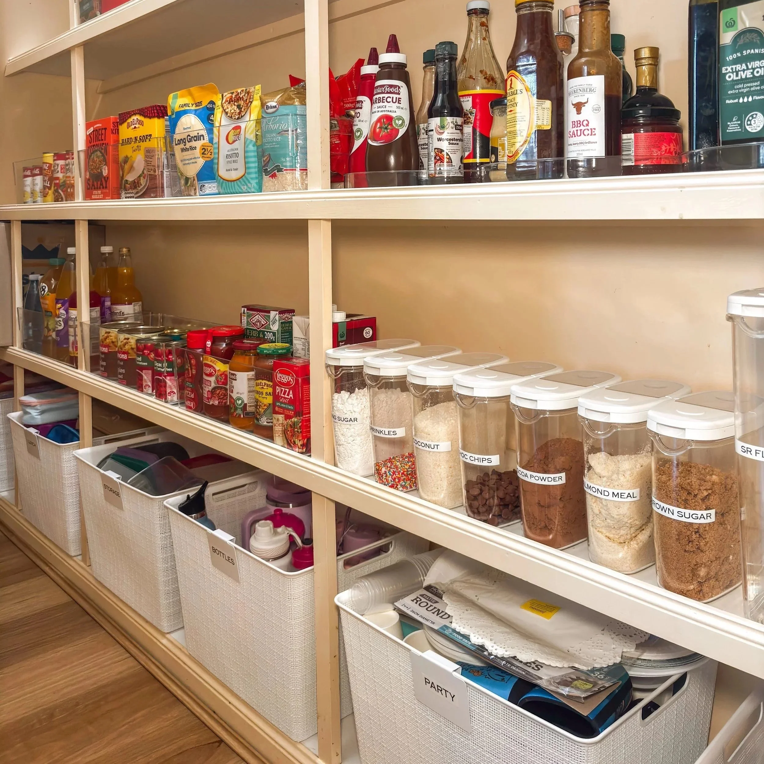 PANTRY MAKEOVER
