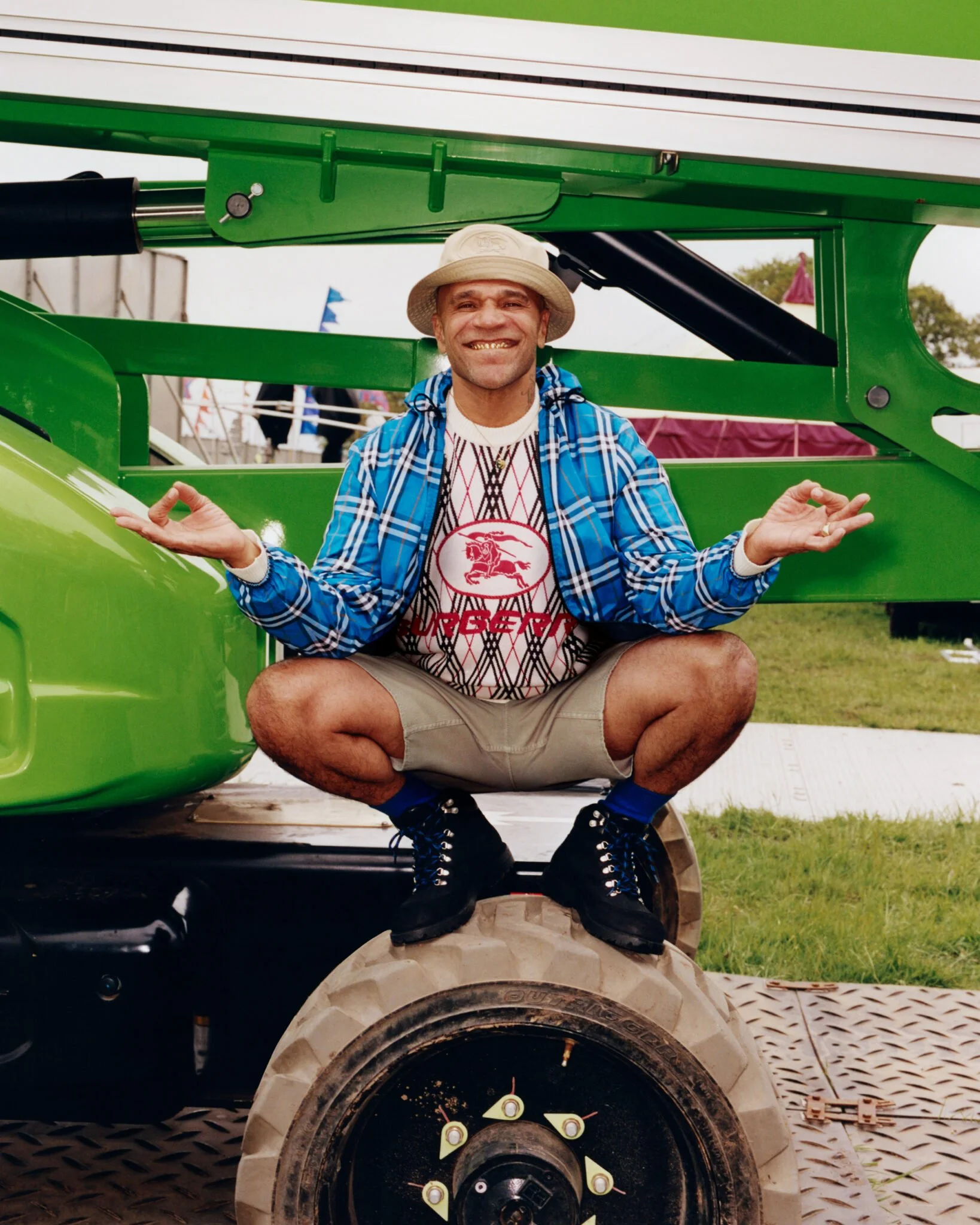 Burberry-Festival-Campaign-Stills2-1638x2048.jpg